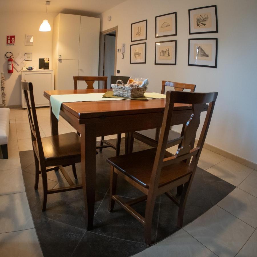 Jolie Maison Cassano Magnago Exterior foto