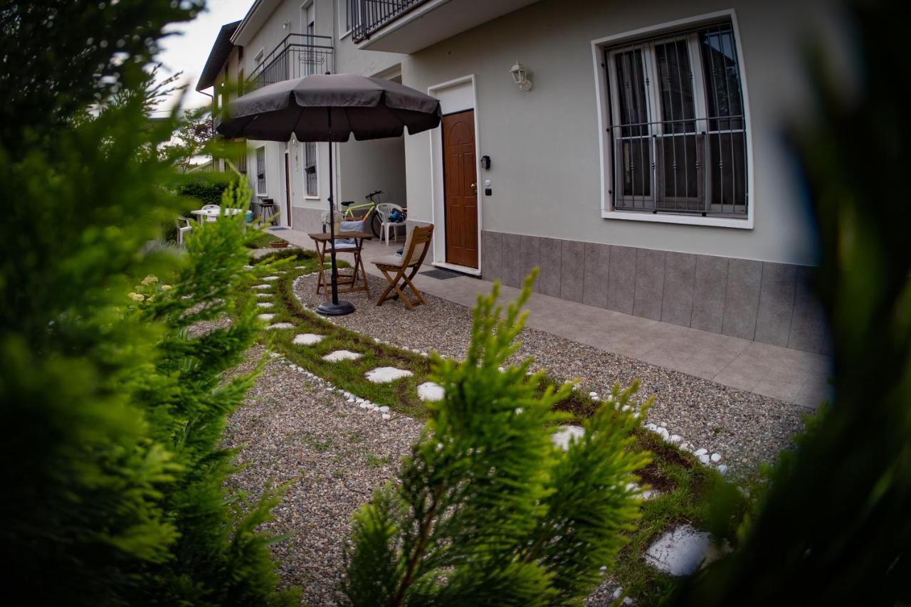 Jolie Maison Cassano Magnago Exterior foto